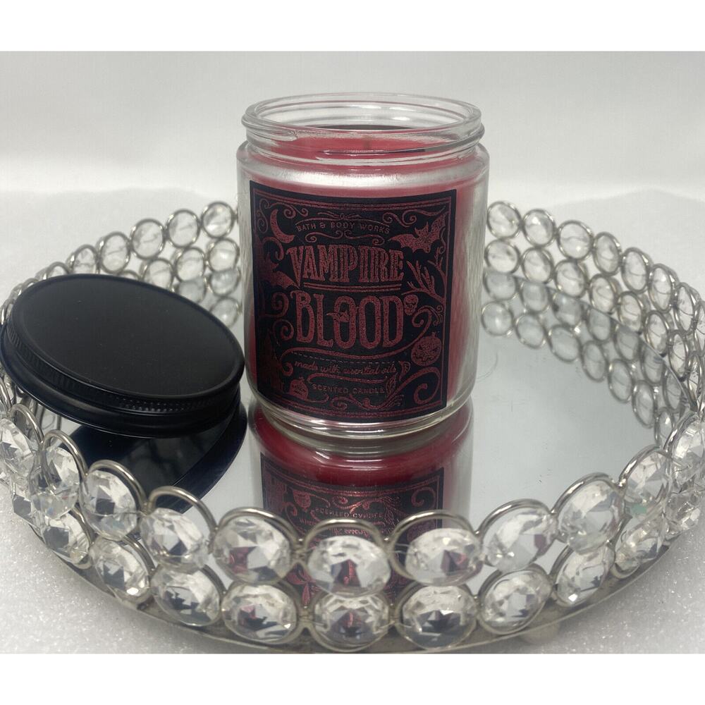 Bath and Body Works Candle Vampire Blood-1 wick,rare